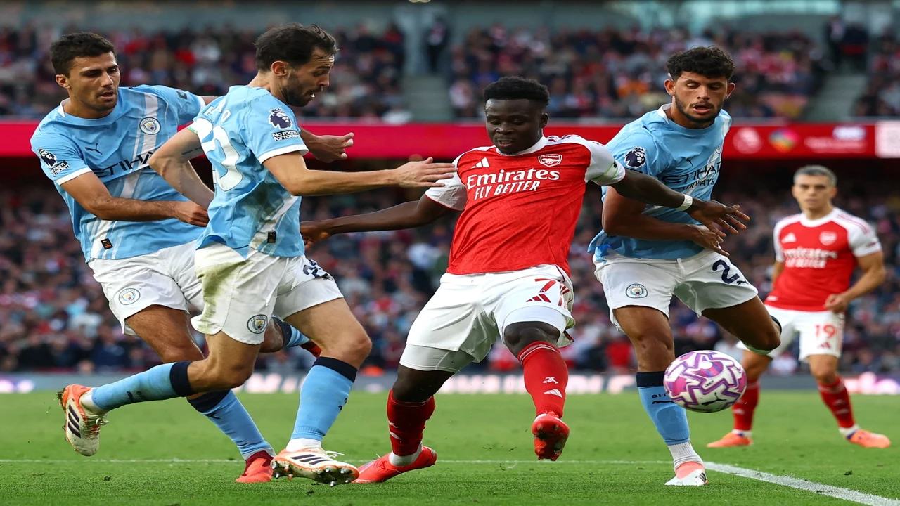 لماذا لا يواجه الدوري الإنجليزي خطر فقدان مقعده الخامس بدوري أبطال أوروبا؟